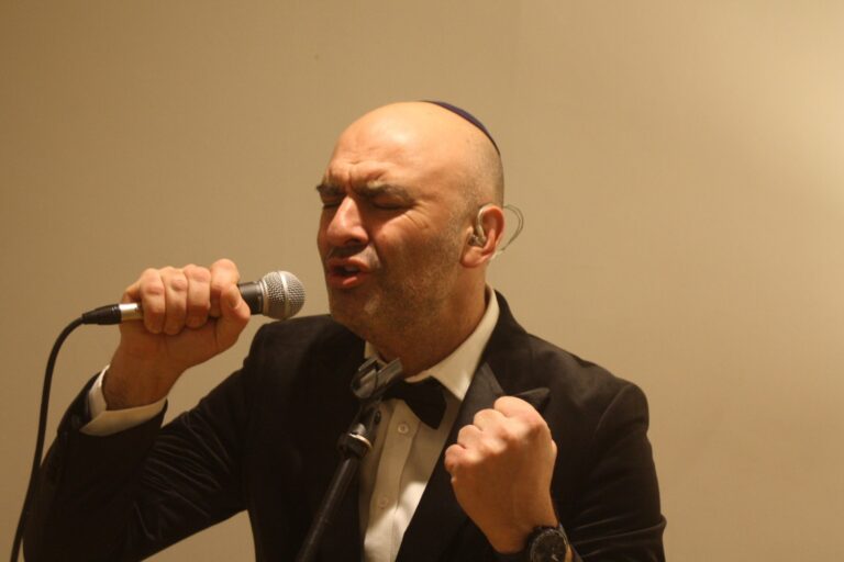 Alex Moeller Music